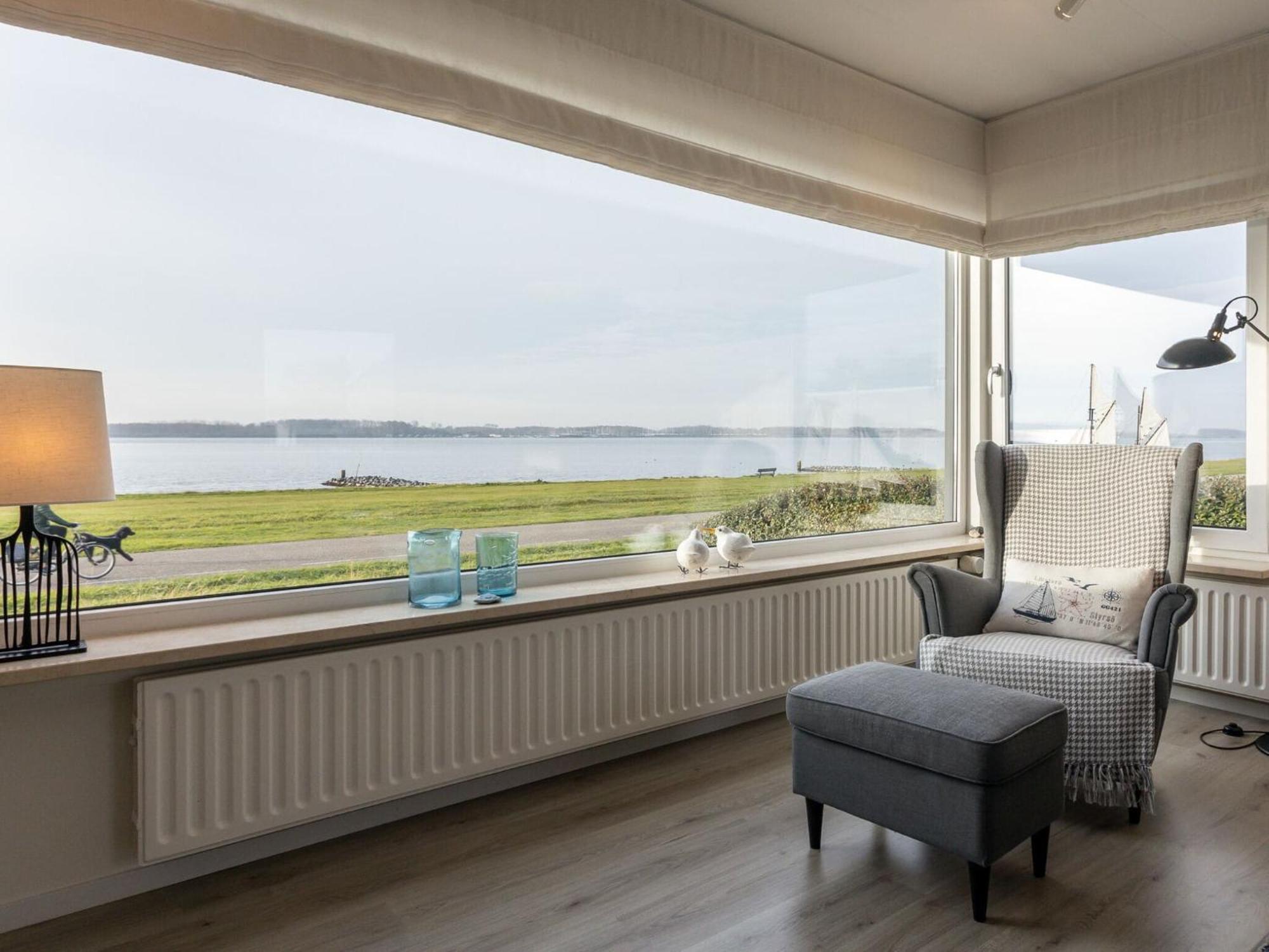 Beautiful, Luxurious On The Veerse Vakantiehuis